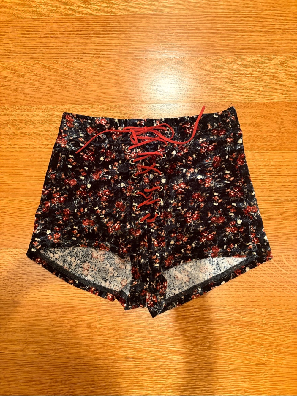 Dolls Kill Current Mood Caldonia Velvet Floral Lace-Up Pin Up Shorts XS EUC